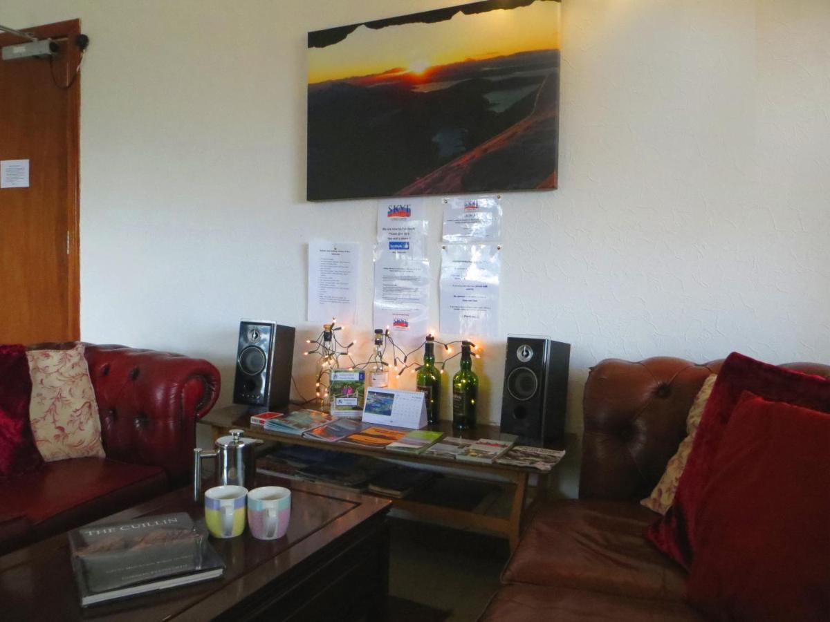 Skye Basecamp Hostel, Broadford Bay, Isle Of Skye 外观 照片