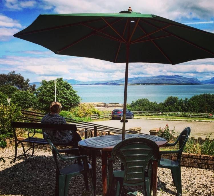 Skye Basecamp Hostel, Broadford Bay, Isle Of Skye 外观 照片